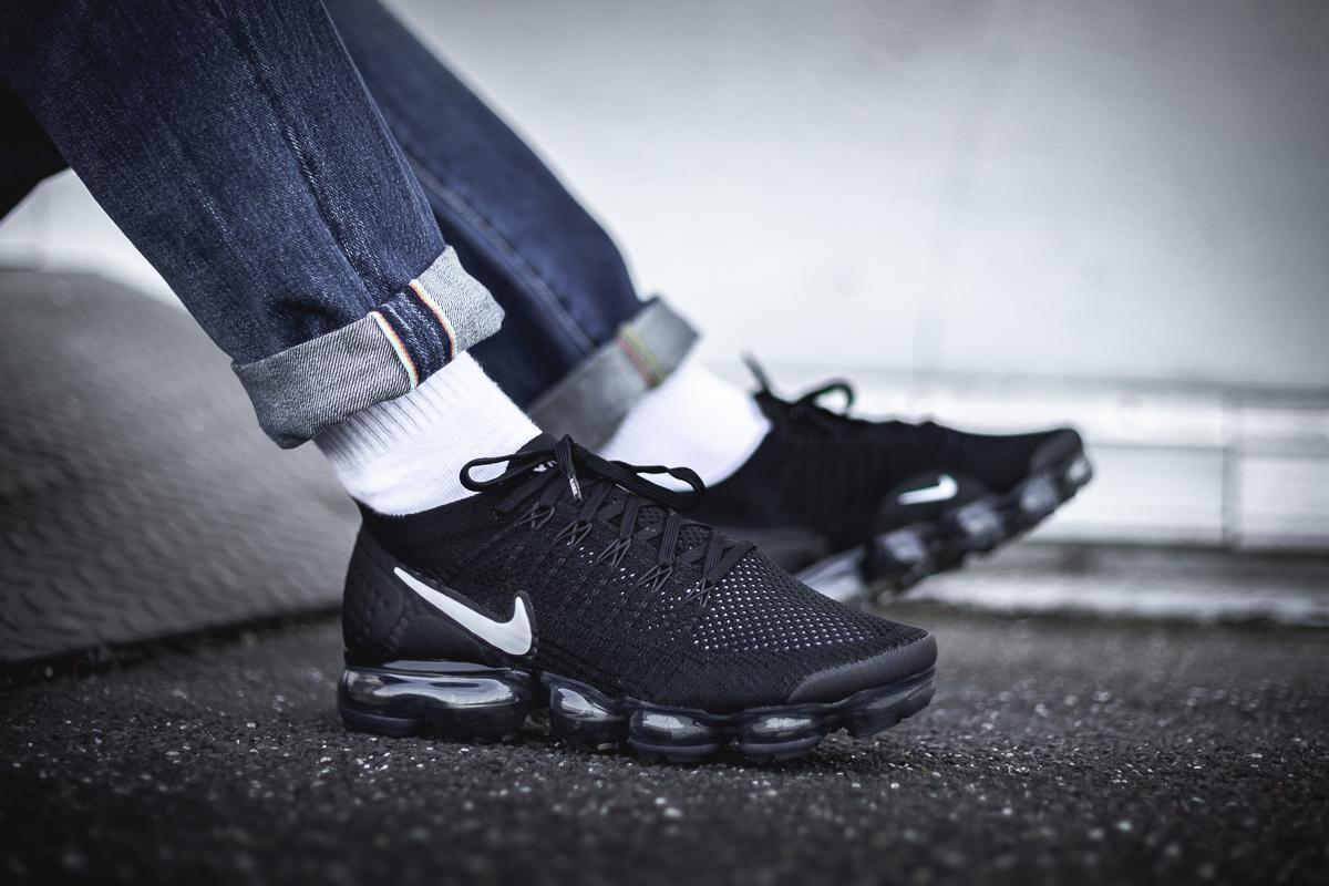 Nike Air Vapormax Flyknit 2 